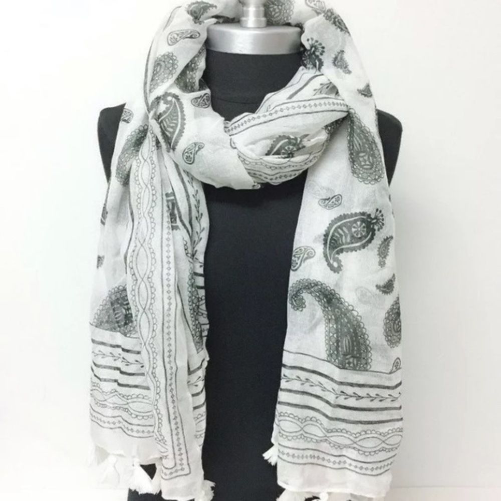 Scarf two for 20 mix and match black and white